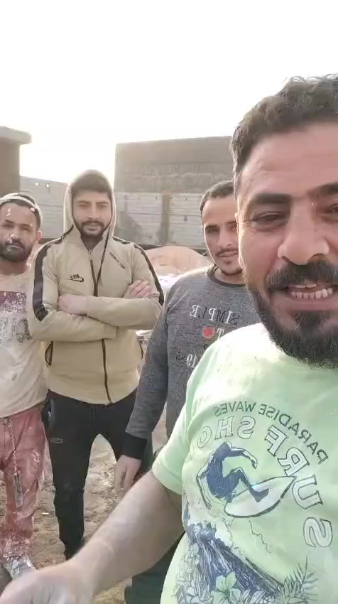 كادر مصري لبخ في بغداد لبخ درجة اوله خشنة ونعمه ونثر وتصفير مصطر وثقل نعمه وتشميع وسعر مناسب للجميع ***********
