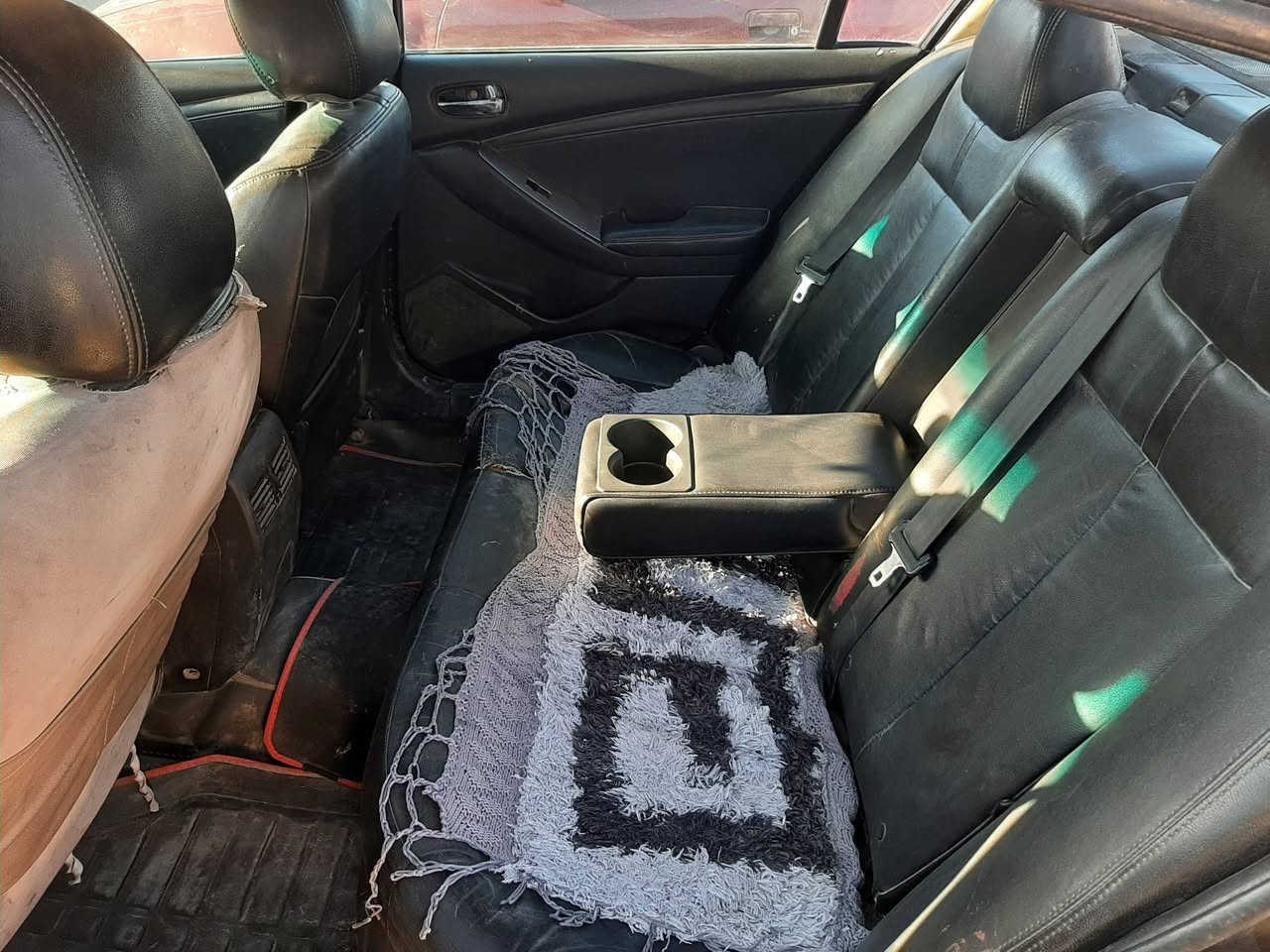 السلام عليكم 
نيسان التيما

رقم بغداد مصفره 

موديل 2012 

كير مكينه كورله شرط لا تبخير ولا تنقيص

صدر نص عمر 

تايرات نص عمر 

سنويه لنهايت 2027 شرط التحويل 

للتفاصيل أكثر اتصل 
للبيع او المراوس حسب القناعه 
الــــــــــســـعــر 45

*********** بي واتساب
