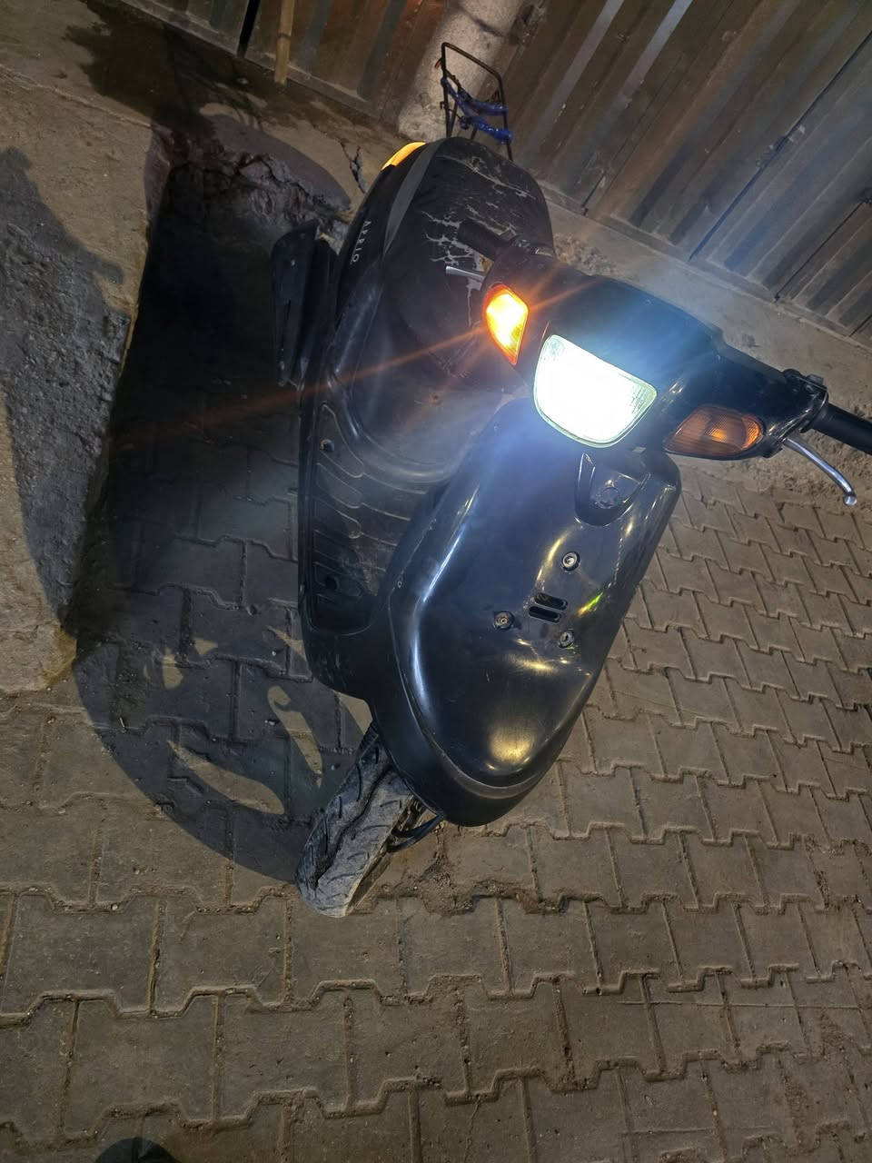 سلام عليكم شباب دراجه نضيفه كهربائيات كلها شغاله شوفت عينك سعر ٢٥٠بي مجال مكان كربلاء يم مستشفى العباس هلي ***********
