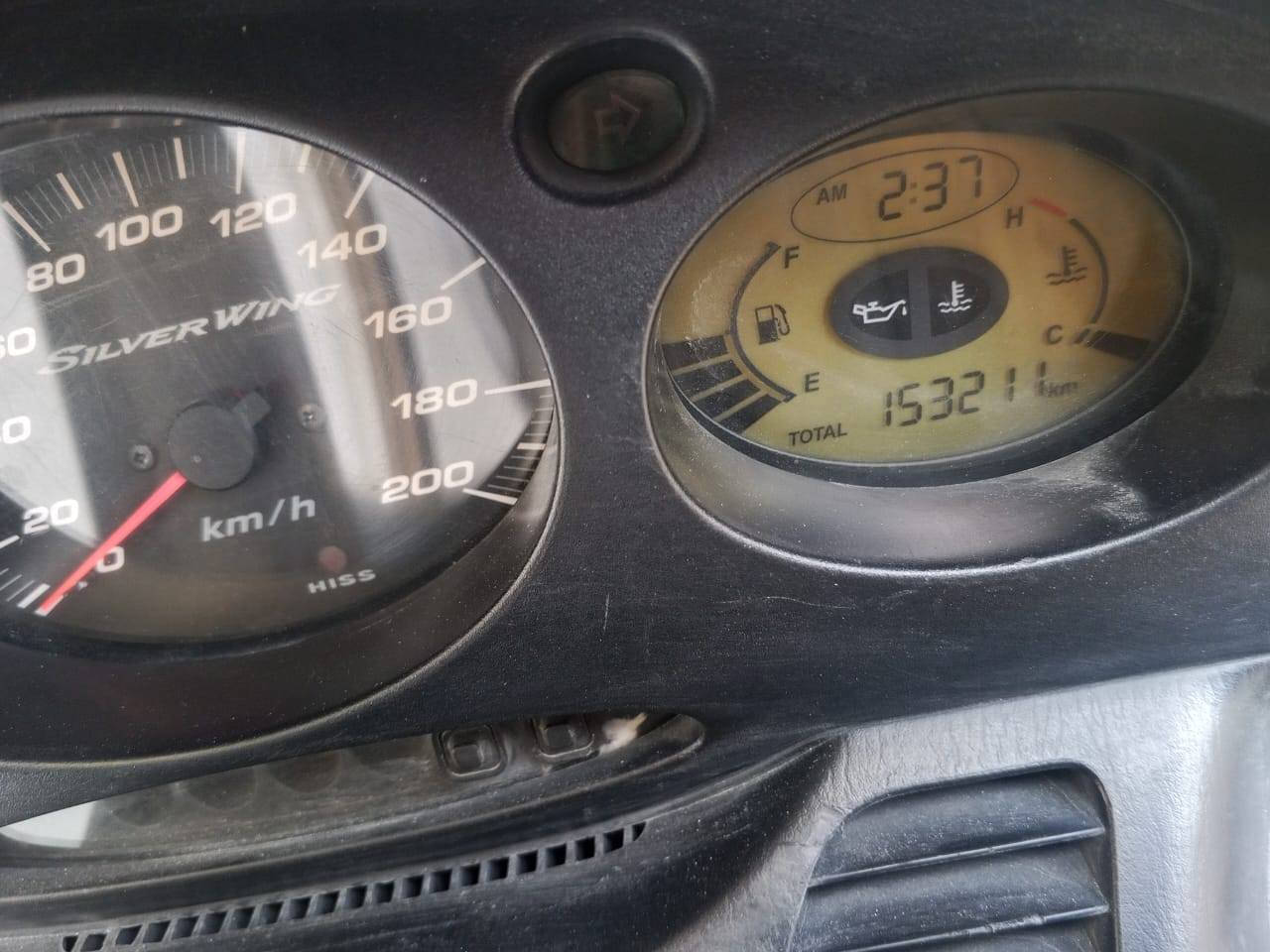 السلام عليكم للبيع سلفر ونج حجم ٦٠٠ سسي دراجه جديده حيل شلعه ومعدل العنوان واسط السعر ١٦ وبيها مجال ***********
