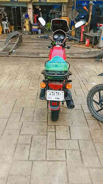 السلام عليكم بوكسر 23 مرقم بغداد الون احمر درجه نضيفه بمعنئ الكلمه السعر مليونين و250 وبيه مجال حك الجيه  العنوان بغداد السيديه الاستفسار *********** هاذه بس واتساب *********** هاذه متواجد رصيد
