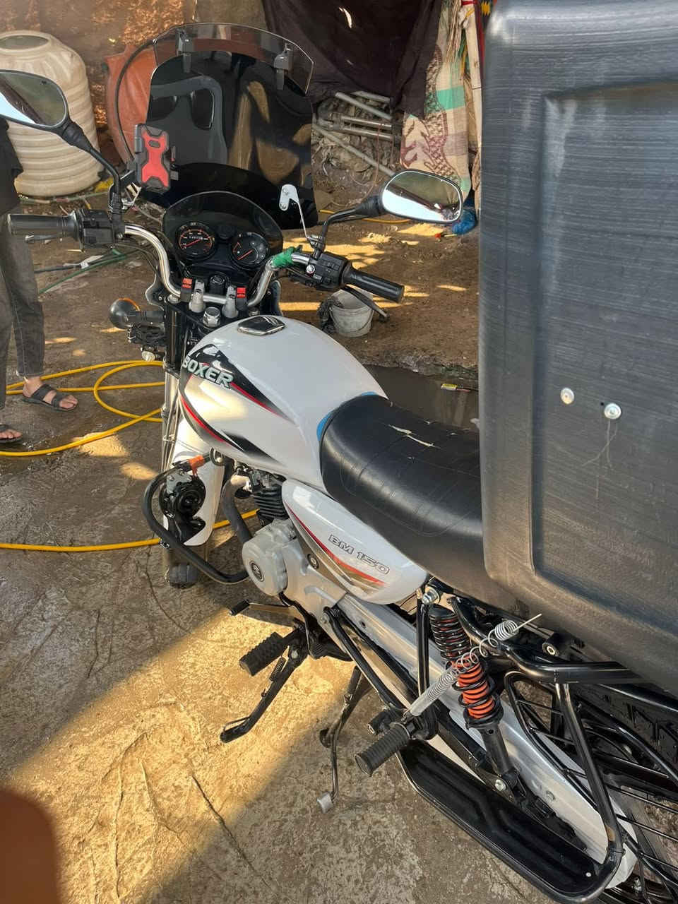 سلام عليكم بوكسر موديل ٢٠٢٣
 دراجه سنويه  بسمي الدراجه رقم نجف تحويل ثاني يوم 
الدراجه مكفوله  من كهربايات كير مكينه نعومه حادث كله مكفوله وجاهزه مابيها نقص سعرها مليونين  150وبيها مجال الرقم ***********
