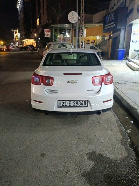 ماليبو خليجي موظيل 2016 LTZ اعلى فئة 
بيها منضومة غاز تعنل غاز بانزين 
كشن كهربائي سلايد روف حساس خلفي كامرة خلفية زراك لايت شاشة اعطال تبريد قطعتين