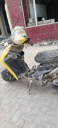 موطور ماكس للبيع ناقصه ضفيره وعندر بس يشتغل سلف المطور متورك للبيع الي...