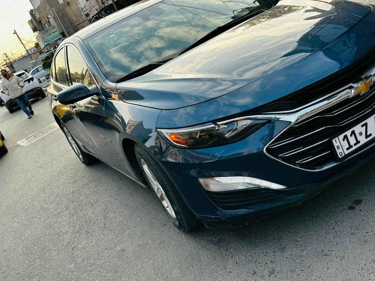 السلام عليكم 
ماليبو ٢٠٢٤ 

محرك ١٥٠٠ تيربو

بصمة تشغيل وابواب وصندوق

تشغيل عن بعد

كاميرا خلفية دوارة

رادار امامي

رادار مري

رادار خلفي وحساسات

auto stop نظام

شاشة كبيرة (ايباد)
الوصف
نظام كار بلي

ويل ١٧

ماشية 28 الف وقابل للزيادة

ايرباك دركة وبردة

الضرر كما موضح بالصور

ربع بالبنيد صبغ
جاملغ السايق بارد 

وبارد باب عكس السايق ( ببغداد حادث الباب )
السعر ١٣٥ ورقة وبيها مجال 

للاتصال
*********** بغداد, العراق
