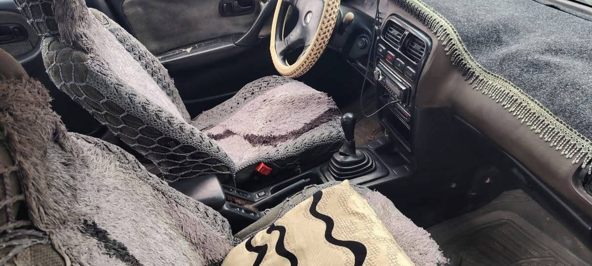 [يارة نيسان بريمرة
السلام عليكم للبيع نيسان بريمرا موديل 1992
رقم ديالى 
لون اسو]
مكفوله كير محرك شرط التحويل السعر 26 وبيها مجال رقم صاحبها ***********
