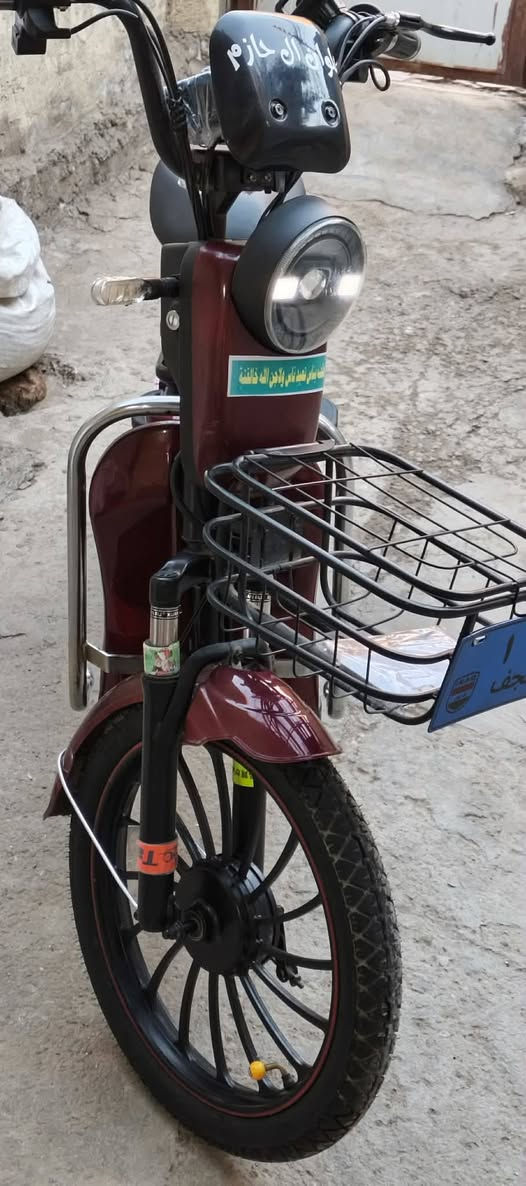 سلام عليكم دراجه شحن للبيع 5 بطاريات 4 سرع مثبت سرعة لايت عالي ناصي تجي تشوف على الفحص السعر 450 وبيها مجال 
العنوان: النجف الاشرف حي الوفاء قرب سوق هرج
للاتصال والاستفسار ***********
