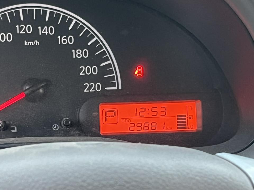 السلام عليكم نيسان سني هندي مديل 2024 بيه باب مبدل مال سايق بلادي وباب لخلفي كما موضح بصوره ولباقي كفاله مكان السياره البصره غير متواجد علفيس ***********
