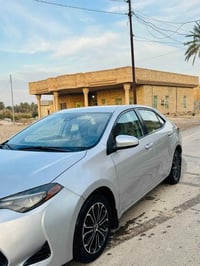 للبيع  السلام عليكم كورلا 2016لون سلفر السيارة مكفوله من الحادث بيها ب...