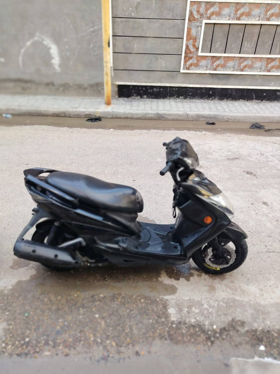 السلام عليكم سكنس لد للبيع دراجه خير من الله نكره وحده تشتغل بصمه عن بعد دراجه بيه كم ملاحظه بصيطات تأخذها اكفلها الك مكينا وكلشي جيب وياك أكبر فيتر وتعال افحص مكاني بغداد للاتصال ***********
