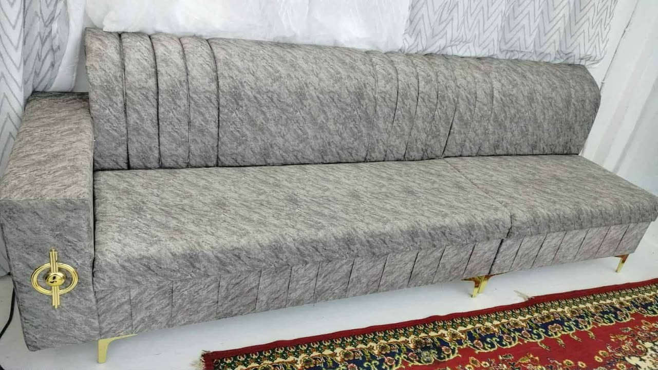 السلام عليكم
ديوان لبيع اخو جديد ٢٠ مقعد ب٥٠٠قفل
***********
