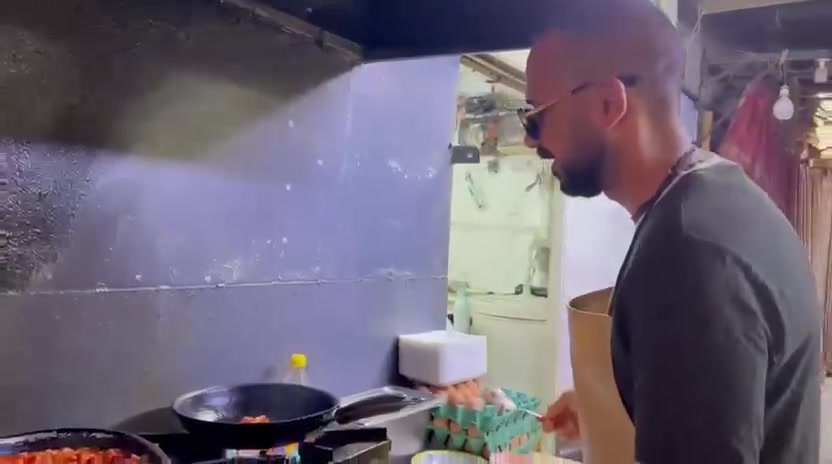 مطعم عادل المياحي 
متواجد يوماً العنوان سوق الأمين الثانية داخل القيصرية مقابل عمارة بيت مطر أنواع ريوك وأنواع الغدة وهناك كعدة خاص الزبائن 
توصيل 🚴 سريع داخل منطقة الأمين الثانية 500 دينار توصيل 🚴 سريع خارج منطقة الأمين الثانية 1000 دينار المزيد من المعلومات تصال على رقم التالي ***********
 والباقي التفاصيل داخل الفيديو 
👇
