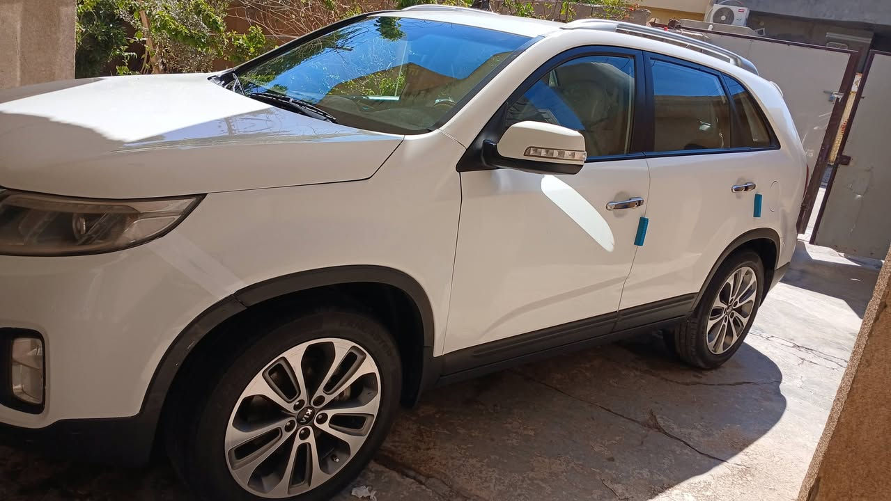 السلام عليكم   اخوان سياره للبيع سيرنتو خليجي فول عده الفتحه كير محرك مكفول حجم 6 مامفتوح  موديل 2015 رقم بغداد مشروع وطني  تفاصيله بيهه سونار تحويل مباشر  بيع نقد بل    دجيل مكاني  هاذا رقمي  *********** بيه واتساب وشكرا
