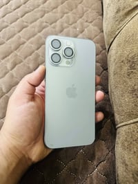 ايفون 15 برو ماكس ذاكره 256 دبل سيم بطاريه 95  فقط مبدل شاشه بصمه الوج...