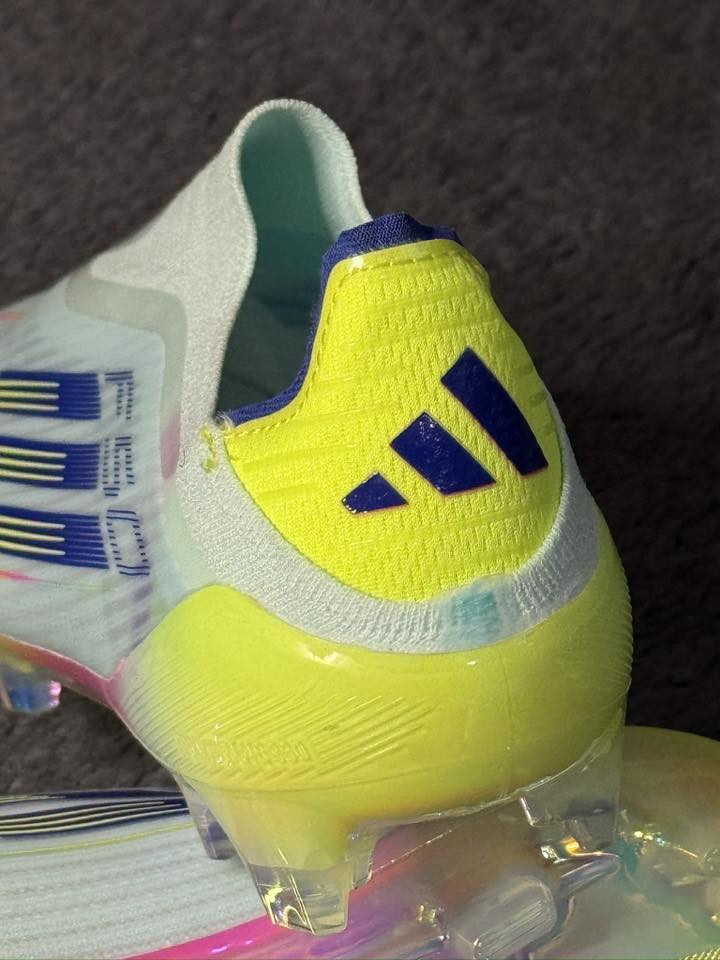 F50 الاصلي شرط باركود وختومات موضحه بلصور جديد باله غير مستخدم فيتنامي قياس 42 سعره 30 على اول تم متوفر توصيل للحجز مراسلة الخاص


**إذا كنت صاحب هذا الإعلان وتريد حذفه لأي سبب، رجاءا أرسل رسالة إلى الدعم الفني**