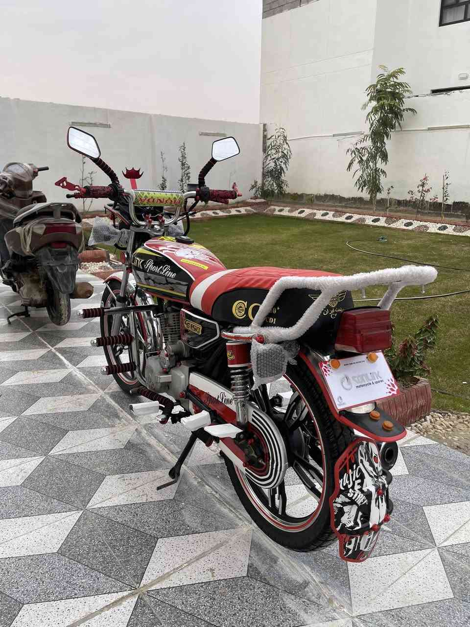 يالله سلام عليكم

دراجه يراني البيع موديل2023 
نوعه سيفان
دراجه محركه ولأتنقيص ولأتبخير 
دراجه خير من الله 
دراجه كهربايات شغاله كل 
نشاط فول 
كير فول 
العنوان التاميم
رقم الهاتف ***********
السعر 750
