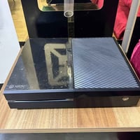 Xbox one fat 500gd مفتوح لغرض التنضيف من الغبار ولاتربه  ملحقات : جوست...