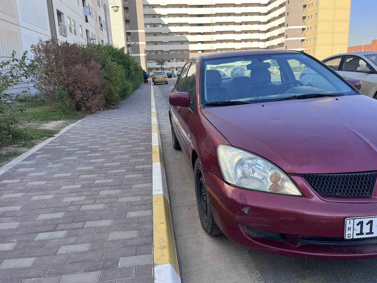 سلام عليكم لانسر 2011
سيارة مكفول من صبغ وضربه 
على وضع الشركه 
بيها منضومه غاز 
السعر 93 
*********** بغداد بسمايه
