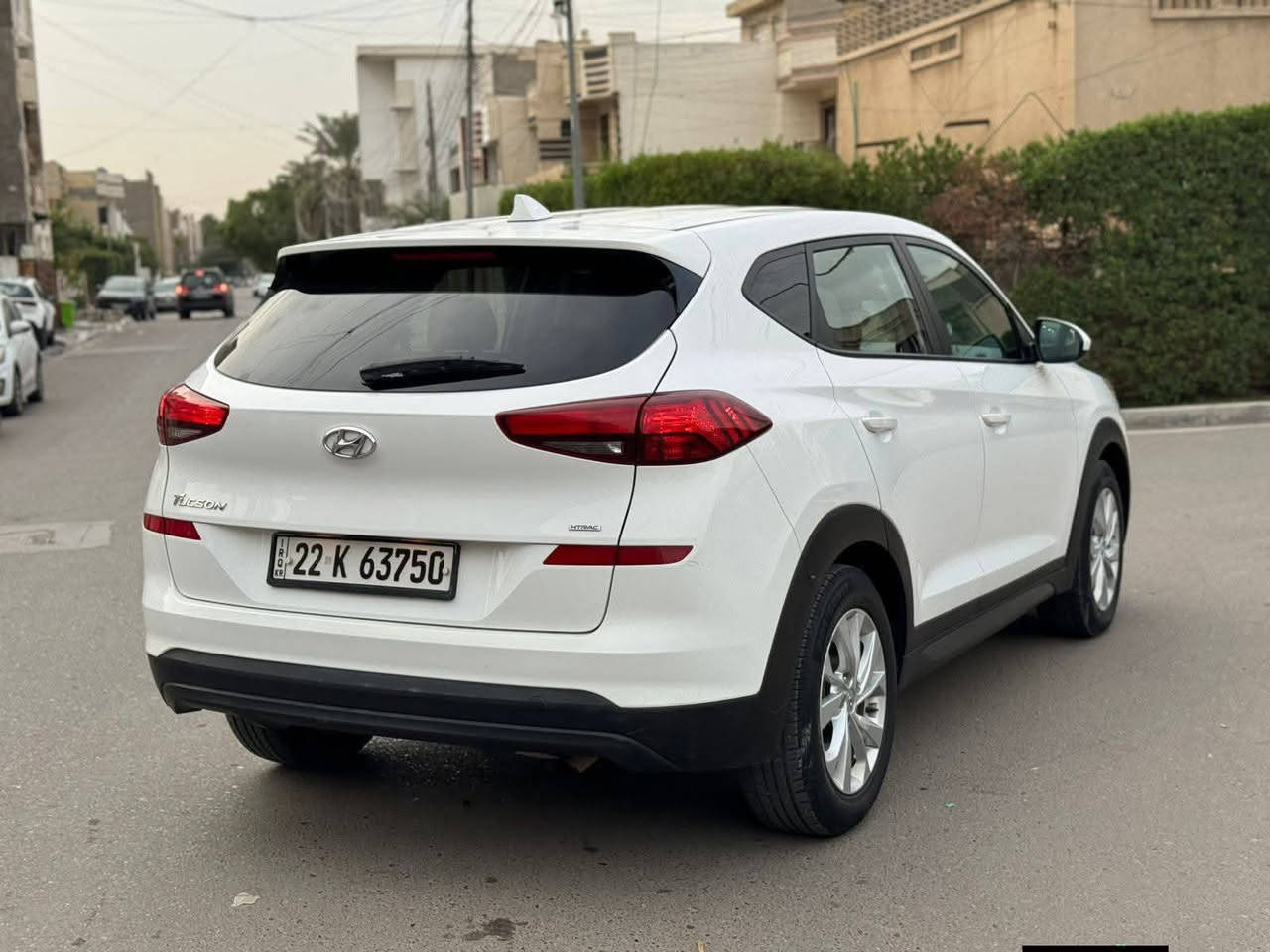 ***********
توسان ٢٠٢٠ امريكي اخت الكلين
حادثها فعصه  باب سايق فقط 

بدون دواخل بجم كبس بدون ايرباك بدون بارد 

سياره جديده جدا سونار موجود مال بدي كار 

فور ويل

تخم تاير وباتري جدد

صدر امامي  خلفي جديد 

تبريد ثلج 

دشبول كاربون فايبر بلادي

فول تحكمات ستيرن 

لد وحاجب امامي 

لايتات زنون بلادي 

شاشه  وكامره 

هندبريك بصمه 

انظمة قياده اوتو هولد 

محرك ٢٤٠٠ جي دي اي 

كير محرك مكفولات جدد 

ماشيه ١٠٠ الف 

سياره جاهزه للاخير 

غرفتها جديده بلاديه

رادار امامي تحديد مسار

كتلوكات الشركه وفرشات
