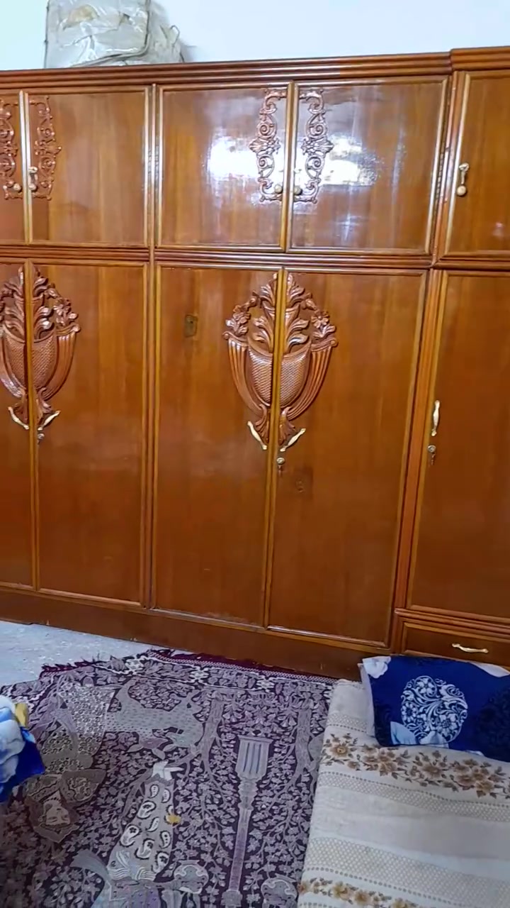 غرفت نوم خت جديد للبيع سعر ٥٠٠ وبيه مجال مكان بغداد ،***********
