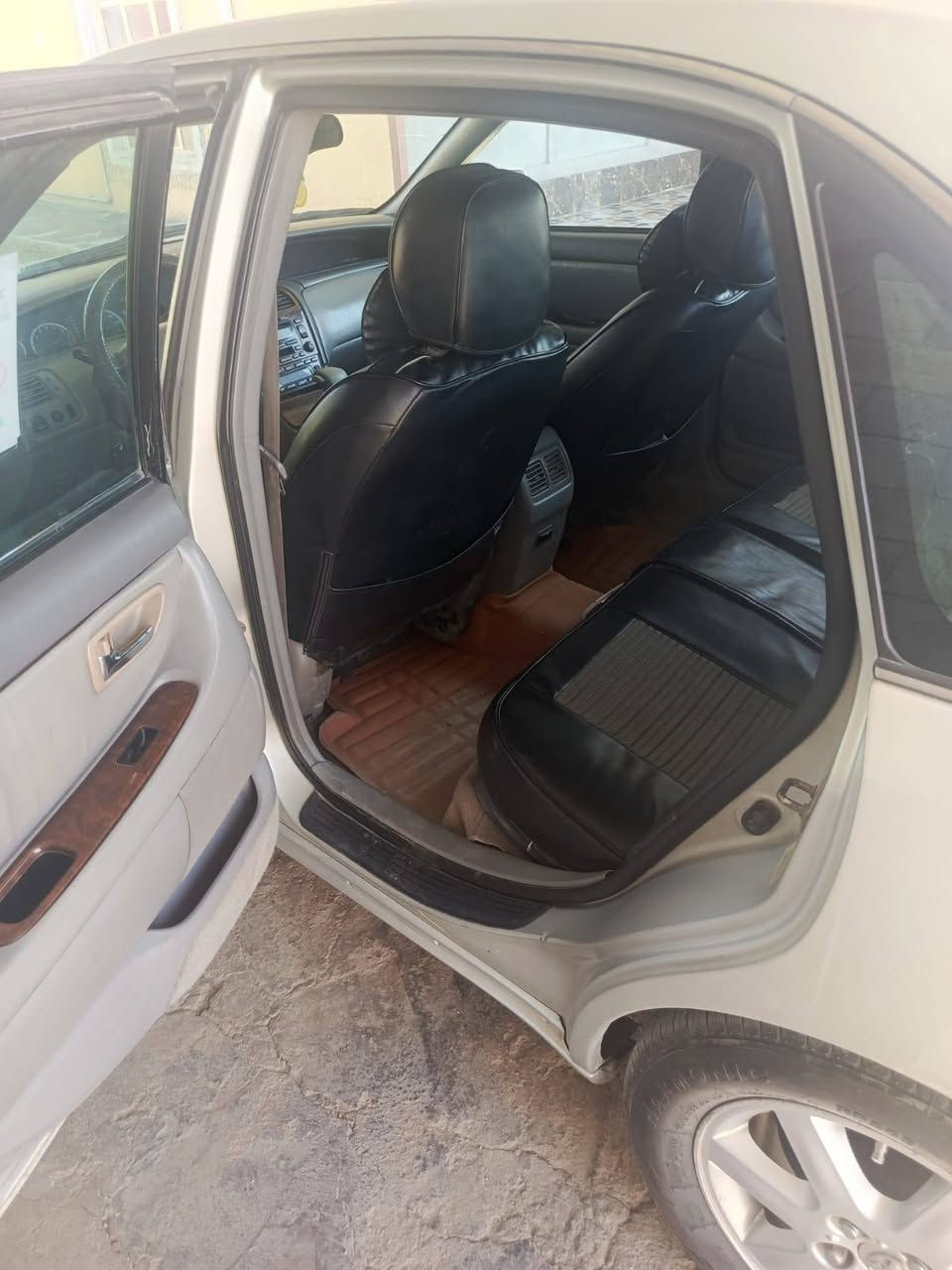 مكلف بنشر مكلف بنشر
افلون للبيع محزمه سياره 
جاهزه سياره محرك كير صدر تبريد كفاله تحويل مباشر 
مكان الرمادي 
ربع متصرف عليه 
سعر85وبيه مجال 

***********

