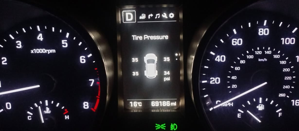 للبيع سنتافي كراند وارد امريكي 7راكب فول مواصفات مقعد الخلفي تدفئه دمامات ابلاد كشنات جلد المقاعد الاماميه تدفئه تبريد بنورامه اربع كامرات ثلاث قطع تبريد دوسات كهربائي تشغيل عن بعد بلاد ستيراد خاص المقعد الخلفي متصل مو منفصل 6سلندر 3.300محرك  للاستفسار اكثر *********** +***********
