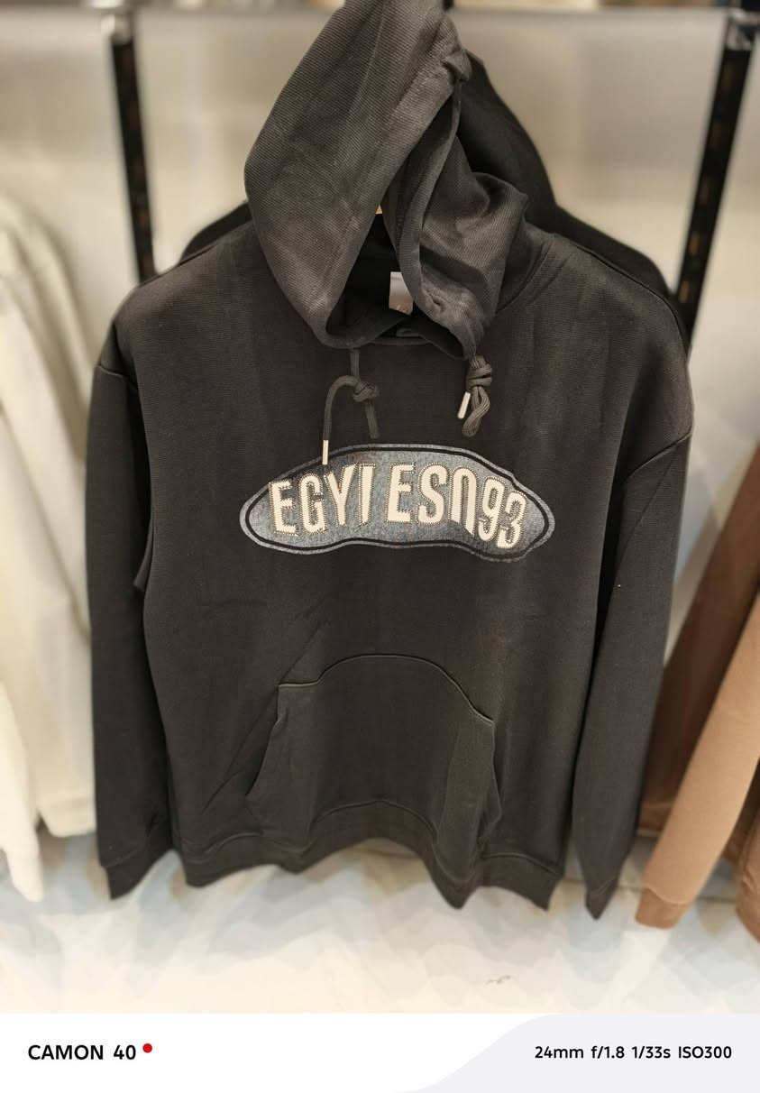 🔥 هودي رجالي كلاو
✔️ خامة مريحة
✔️ ألوان أنيقة
✔️ توصيل لكل العراق
📩 اطلب الآن!
***********
