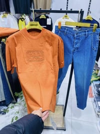 ملابس • للبيع