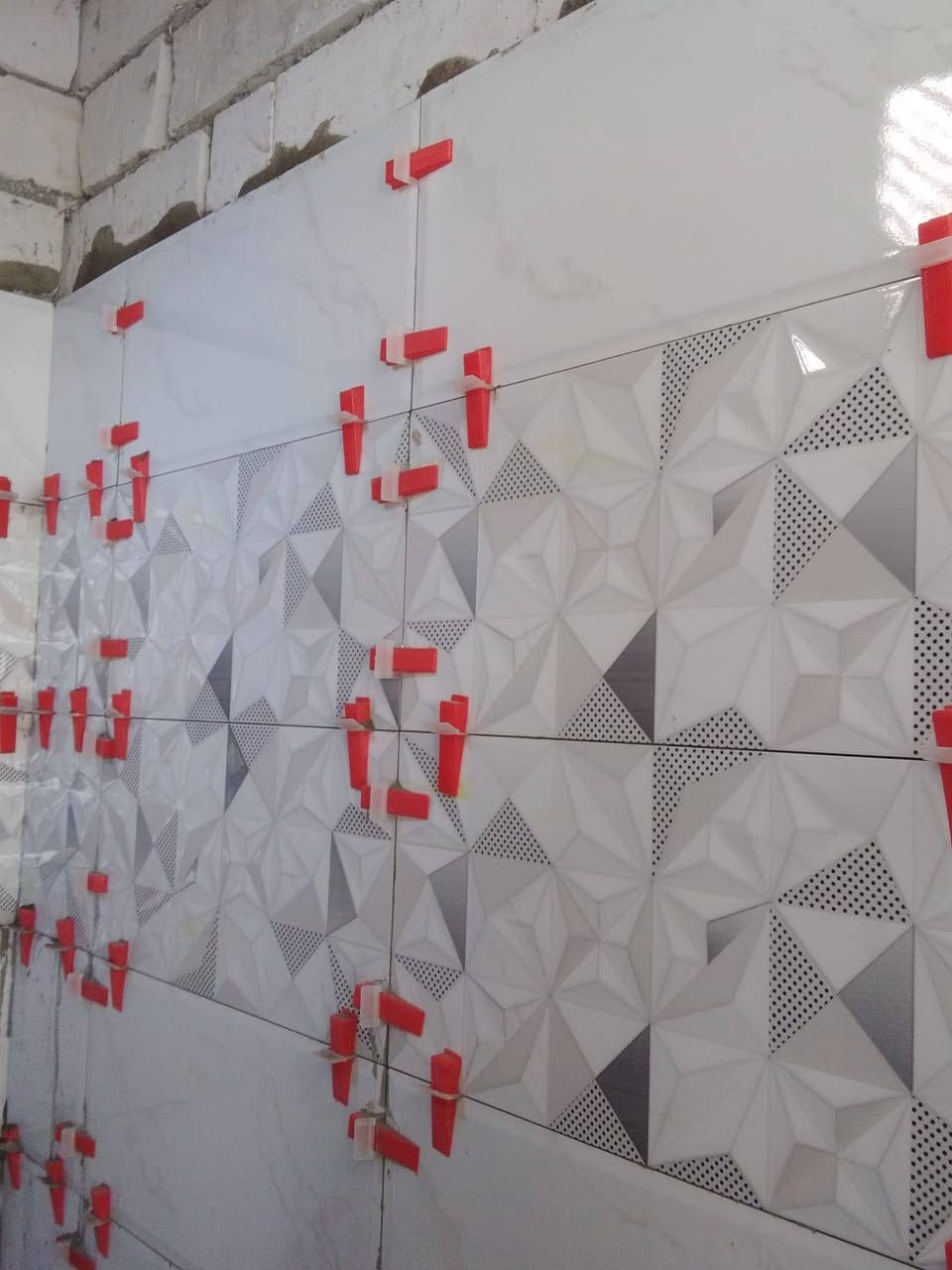 خلفه سيراميك جداري وارضي ودرج ***********
