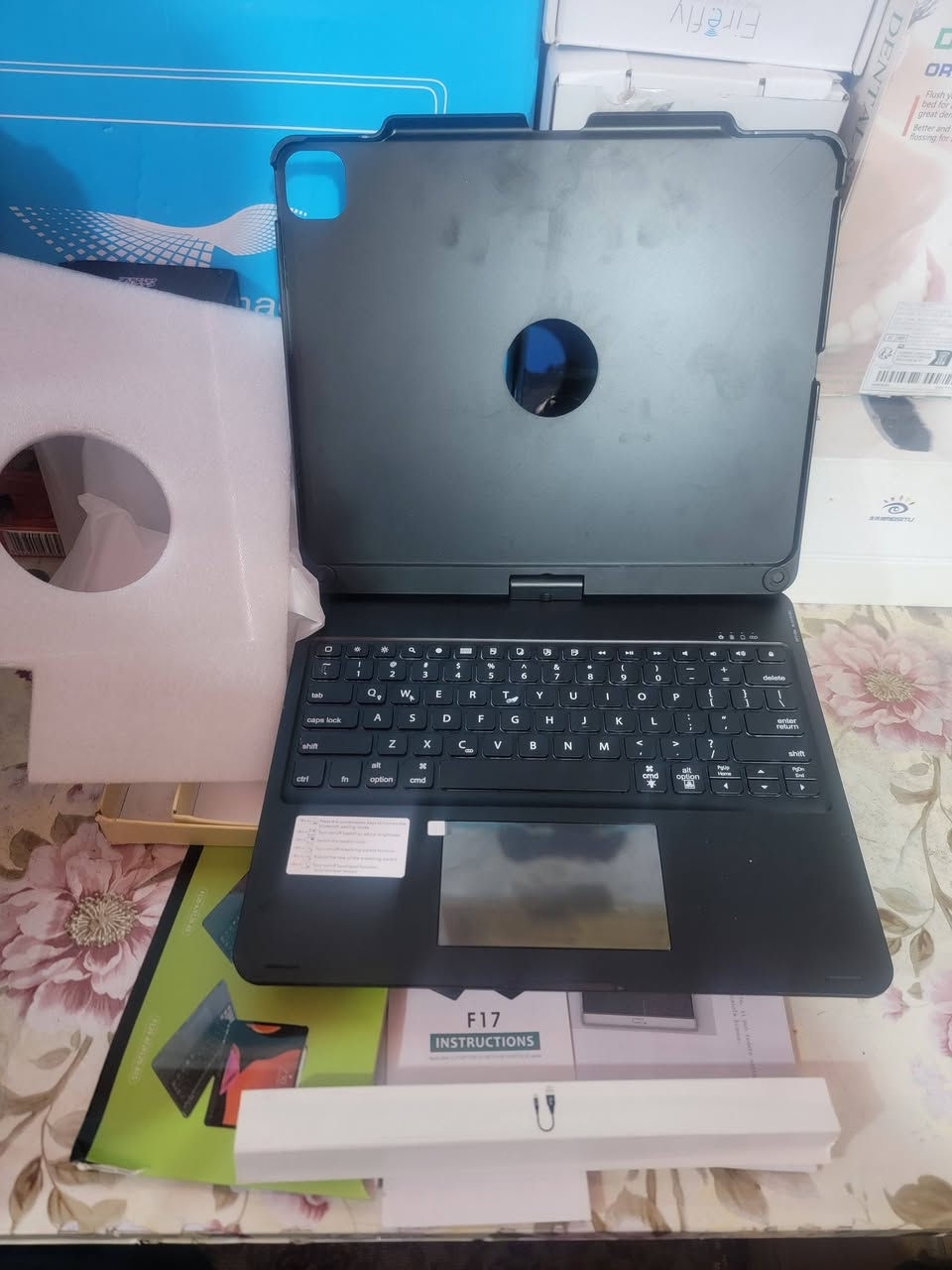 لوحة مفاتيح لاسلكية كيبورد جديد غير مستعمل لجهاز آيباد برو مقاس 12.9 بوصة
السعر 7


**إذا كنت صاحب هذا الإعلان وتريد حذفه لأي سبب، رجاءا أرسل رسالة إلى الدعم الفني**