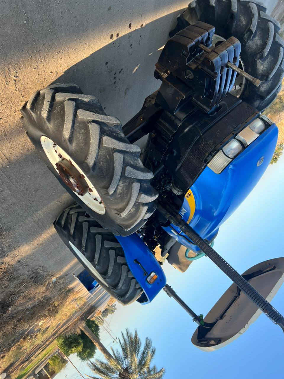 للبيع نيوهولند موديل 2014 مكينة جديدة خير من الله اي نقص ما بيه كير واكسن ومحرك وجهاز هودرليك مكفولات نكره سلف كهربائيات شركة مكينة مال جناي كتاب شركة السعر 17,500 وبيه مجال بسيط المكان بابل قرب الخط السريع للاستفسار ***********
