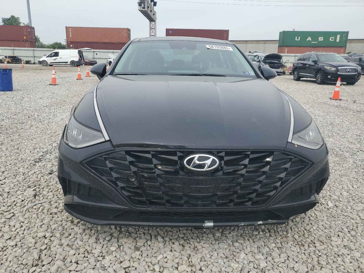 لسلام عليكم سوناته فول مواصفات محرك ٢٥٠٠ سياره جديده كلش  وبدون اير باك ماشيه ٣٠ ميل  دخول جديد وترقيم جديد وحادث كلش حلو ويخبل. وسياره بسمي السعر ١٩٠ وبيه مجال قليل الاتصال *********** بغداد القاهره
