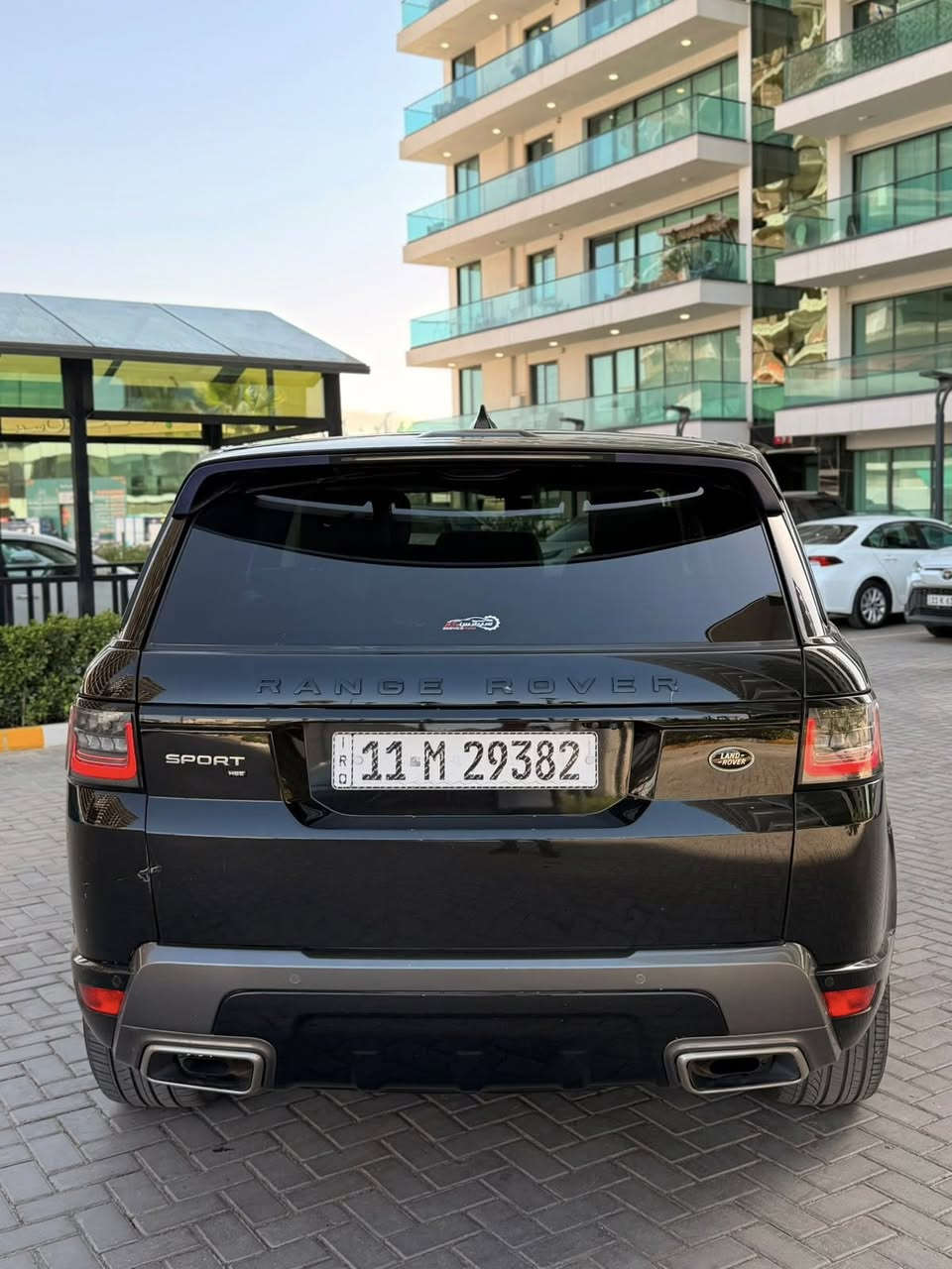 رانج روفر سبورت  كلين تايتيل 
موديل 2021  ستة سلندر مكينة انجينيوم المرغوبة 
Range Rover Sport V6 Ingenium
موديل 2021
السياره وارد امريكي كلين تايتل صور الحادث مرفقة بالصووور 
بالعراق فقط البنيد نصبغ بدون دواخل وبيه بارد بل باب لخلفية اقل شبر 
ماشيه 34 الف ميل  سيارة حيل نظيفة اخت الزيرووو ..
مغلفة ppf ضمان 10 سنوات 
المقاعد الامامي والخلفي تدفئة وتبريد
مقاعد امامية مساج وتدليك بوضعيات مختلفة
.تدفئه ستيرن
.اناره محيطيه متغيرة
وانارة داخليه مخفية ملونة
وضعيات قيادة رياضية خاصة
Dynamic spor
جكات تحكم
صندوق كهرباء
ثلاجة وثلاجة اكواب
.تحديد مسار
.نقطه عمياء
.رادار امامي + خلفي + جانبي
 بانوراما.
.مري شفط اوتو
شاشه متحركة تدعم ابل كار + اندرويد اوتو شاشات خلفية تحكم لمس
ستيرن كهرباء.
.خزن ميموري
كشنات كهرباء
الداخل  بيجي
.اناره ترحيبيه بالمري
.كامرات 360
.بصمة عدد ٢
كشنات جلد تبريد + تدفئة
لايت زنون +لــد 
العنوان بغداد المنصور  او مجمع الود
الرقم :***********
