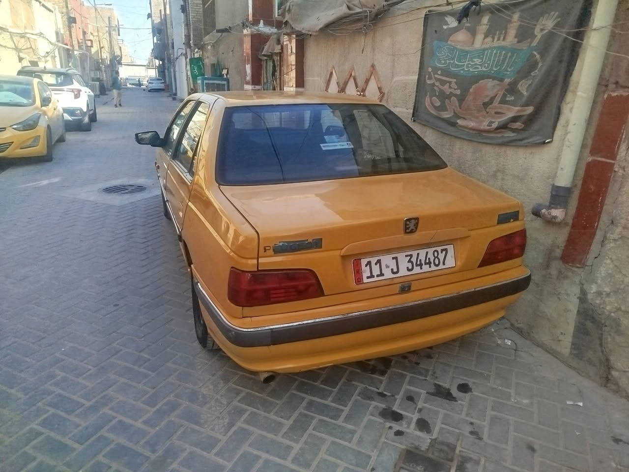 بيجو بارس 15
سياره حلوه مابيها نقص 
مكينه كير تخم تاير 
تبريد ثلج 
بسمي رقم انكليزي 
45بيها مجال بسيط 
مكاني بغداد مدينه الصدر 
***********
