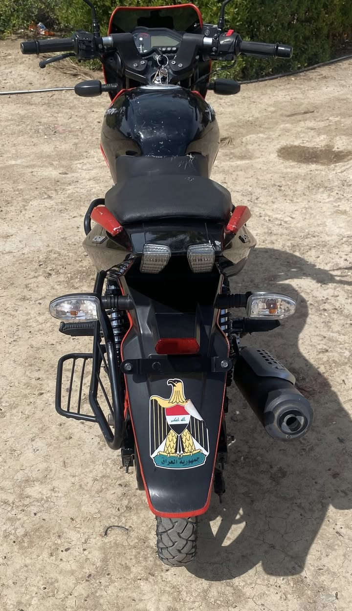 سلام وعليكم شباب دراجه بولسر نيون  150موديل 20/21 دراجه اوراق اصوليه داخله كمرك ماشيه 40الف ومستعجل على بيعته ولي يريد خلي يراسلني او يتصل (***********) السعر مليون وميتين وبيه مجال  1200
