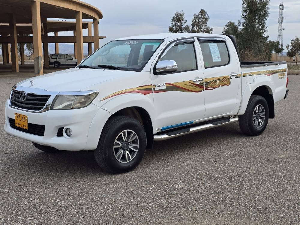 مرزیە گاز مۆدیل ۲۰۱٤ مەنەفیست و پاکانەی لەگەڵە دووپارجەی سبوغەلەسەرساغە سەیارەکە بێ ساردەکوتەو بێ دەعموولێدرانە مەکینەی نەکرایتەوە دەبڵ ئەکسلو کارەبایاتی هەمووی بەشەرتە سەیارەکەلەسەردەقی شەریکەمایە دەعامی بۆدەعامی بەشەرت 
سعری۱۱۷
ژم۰۷٥۱٤۰٤۰٤٥۳
ژم۰۷۷۰۳۰۹۱۰۱۰
شوێن کۆیە أربيل, العراق
