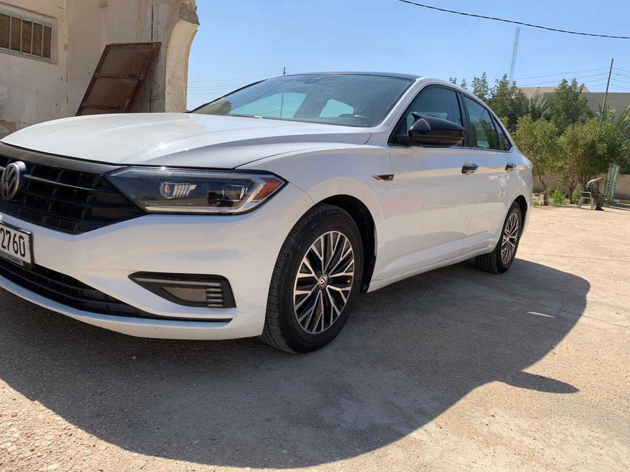 السلام عليكم
جيتا 2019 sel
بصمة بانوراما
رادار جانبي امامي خلفي
بچم كبس
محرك 1400 تيربو
حادثها تبديل قطعتين ابيض اصلي
سنوية وهزة جديدة بغداد بأسمي
السيارة فول مواصفات 
السعر 135$
مكان السيارة بغداد 
للتواصل ***********
