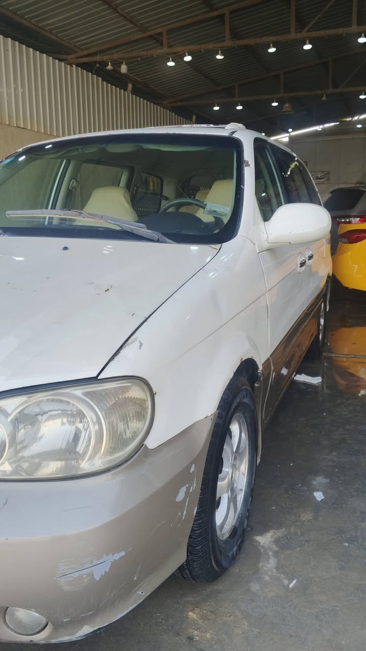 سيدونه موديل 2005 اصل بانزين محوره مسكر اوتوماتيك كاز تخم تاير جديد تبريد شغال رقم بغداد خصوصي راعيه جاري رقم تلفون *********** ناصرية المركز السعر 85 وبيه مجال
