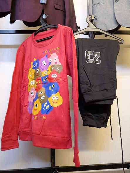 توفر يمي تراكات شي ان 🔥
ولادي بناتي شبابي 
سعر تراك 15 الف تراكين 27 بسس عرض راس السنه ❤
عنوان المحل بغداد المدائن شارع المحكمه واتساب ***********
