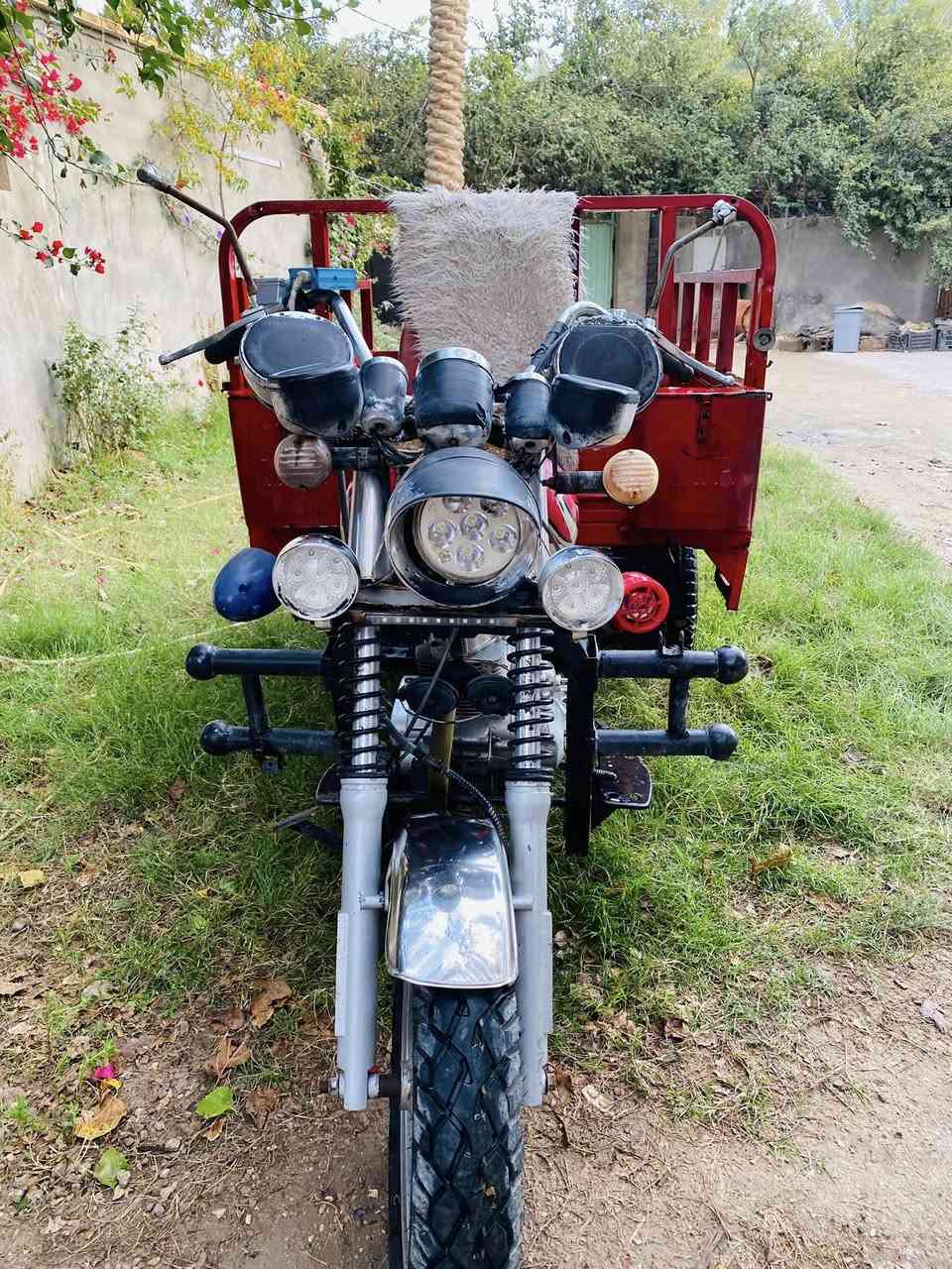 للبيع ستوته نضيفة MTRسنويه ورقم اسود مكاني الكوفة السعر 700 وبيها مجال تفاصيل اكثر اتصال ع هذا الرقم ***********
