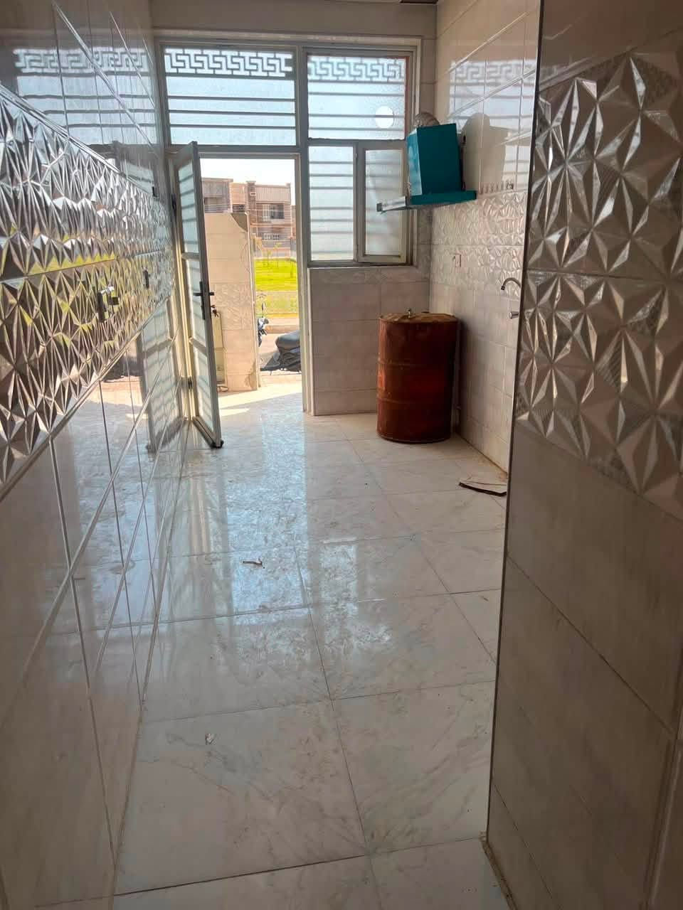 بيت للإيجار قادسيه ثانيه قرب جامع صالح دوحان مقبل حديقه ٣ غرف السعر ٤٠٠ الف للاستفسار على رقم ***********
