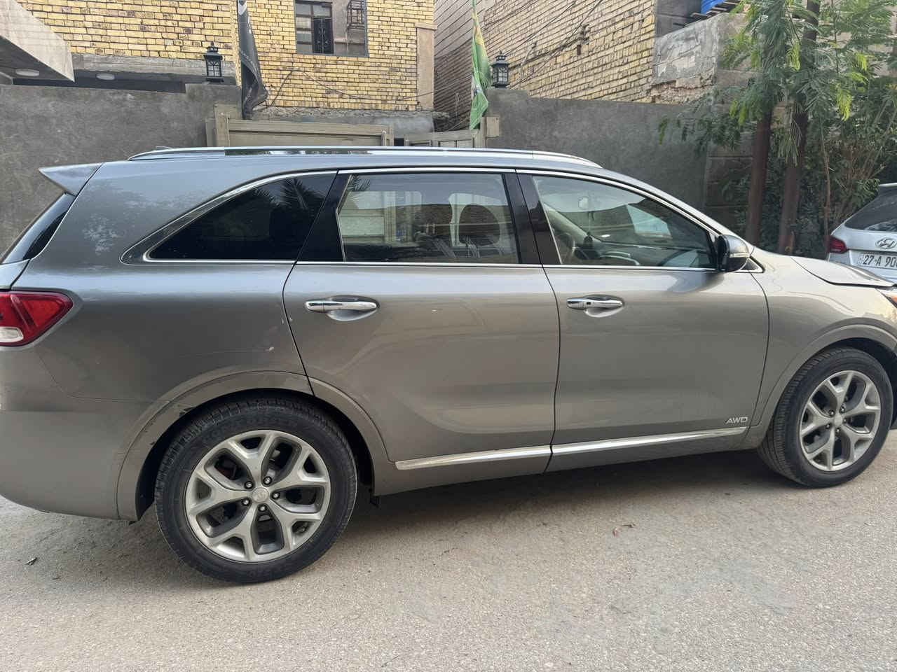 سورنتو 18 فول مواصفات ستة سندرفتحة 7 راكب ثلث قطع تبريد فور ويل  تفئة بلكشنان وبعد هواي مواصفات ***********وسنويه بسمي توني مطلعها مداور ثاني يوم ورايدها 180
