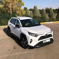 Toyoto rav4 2021 xle  فول مواسه‌فاته‌ (ئۆتۆ هۆڵد , برێك به‌سمه‌ , به‌س...