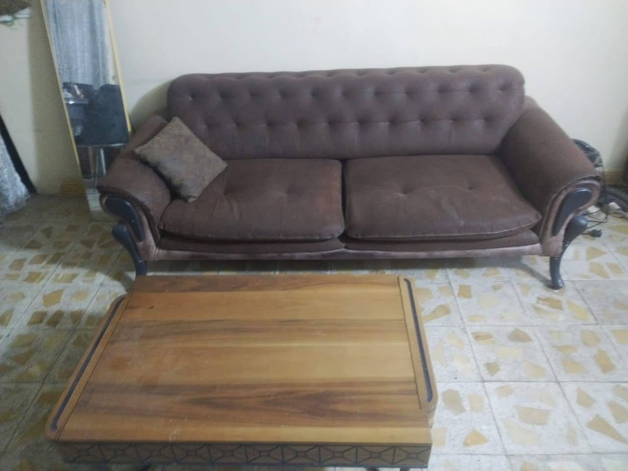 أغراض مستعملة للبيع التخم ٦٠٠ الف
الثلاجة والمجمدة  اثنينهم ب ٣٥٠ الف
طبلة وسطية ب ١٣٠ الف التواصل على الرقم الاتي  ***********
