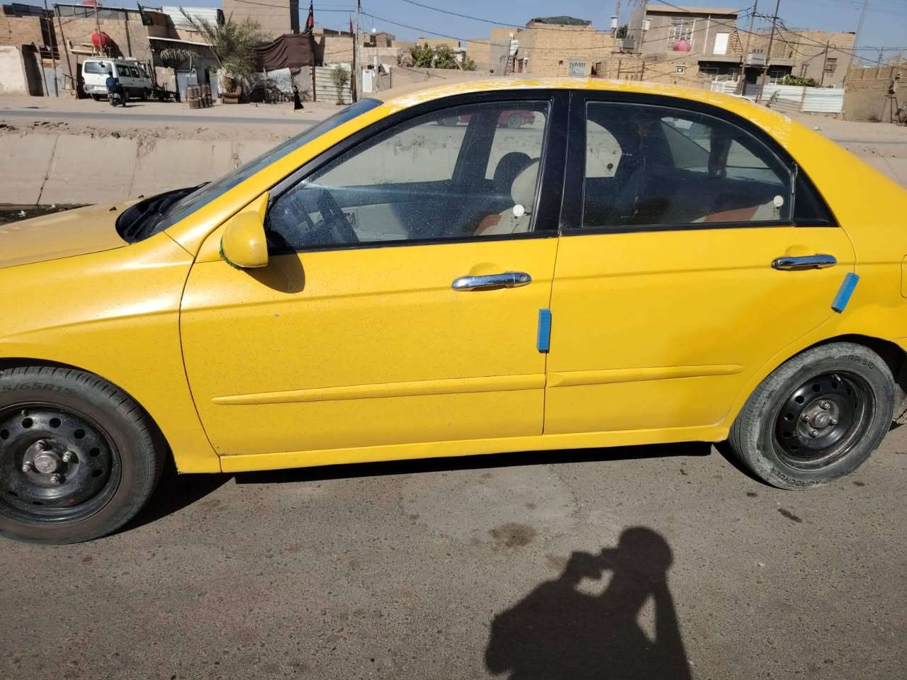 سبكره للبيع 2009 امريكي محرك 2000 مابيهه لاگصه ولا عيب شرعي رقم جديد ودوشمه جديده تبريد مابيهه 68 وبيه مجال***********
