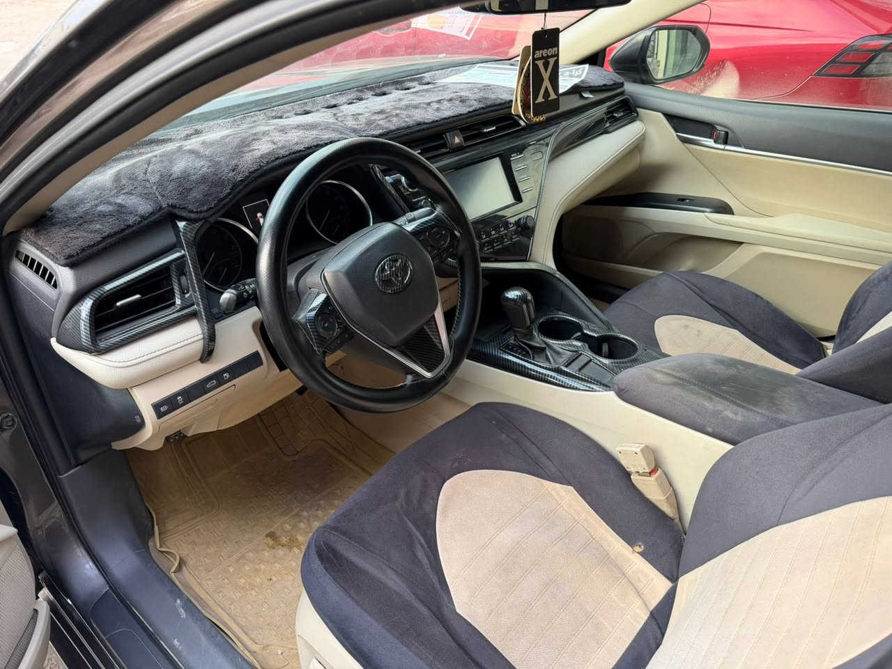 تويوتا كامري موديل 2018
سياره وارد امريكي 
ماشية:120الف ميل 
موصفات:le 
رقم:سليمانيه تحويل مباشر
سياره مكفوله

💎 ســعــر ✅ ::  الــرد تلقائي 📮

بدون ضرر
مكان السياره: صلاح الدين تكريت

رقم صاحب ***********
