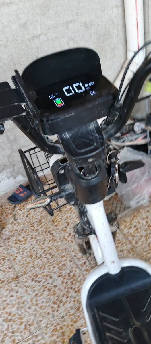 سلام عليكم ماطور للبيع أربعة نمر السرعة الحقيقي 50 لايت عالي ناصي هورن اشاير يمين يسار مدخل شاحنه بريكان ماطور نصيف ما يعوزو شي السعر 250 وبي مجال مكاني حي انتصار شارع


**إذا كنت صاحب هذا الإعلان وتريد حذفه لأي سبب، رجاءا أرسل رسالة إلى الدعم الفني**