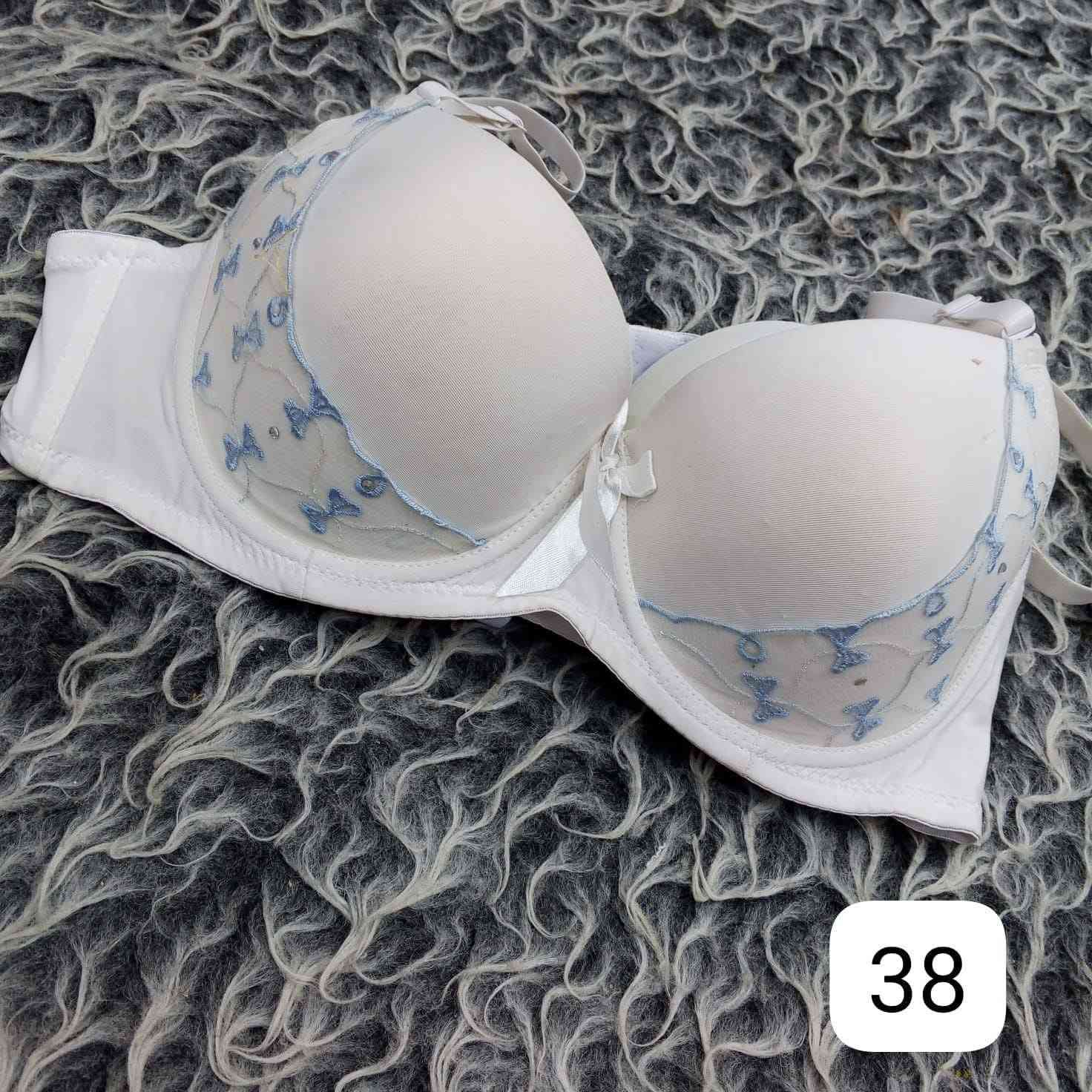 شلعه حمالات الصدر شي ان 25 قطعه ب25
توصيل 3


**إذا كنت صاحب هذا الإعلان وتريد حذفه لأي سبب، رجاءا أرسل رسالة إلى الدعم الفني**