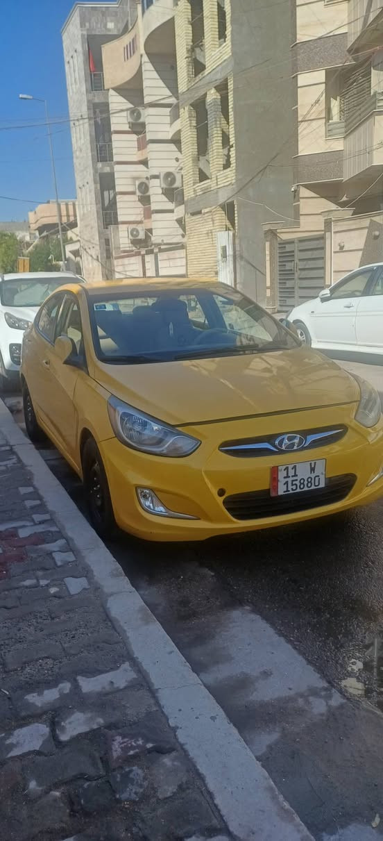 السلام عليكم
اكسنت ١٣ امريكي حادث بسيط
 للبيع ب٧٨ وبيها شي مجال حك الجية 
مكاني كاظمية 
جاهزه مكينه كير صدر تخم تاير تبريد كله مكفول
وهذه رقمي *********** وتحياتي للجميع
