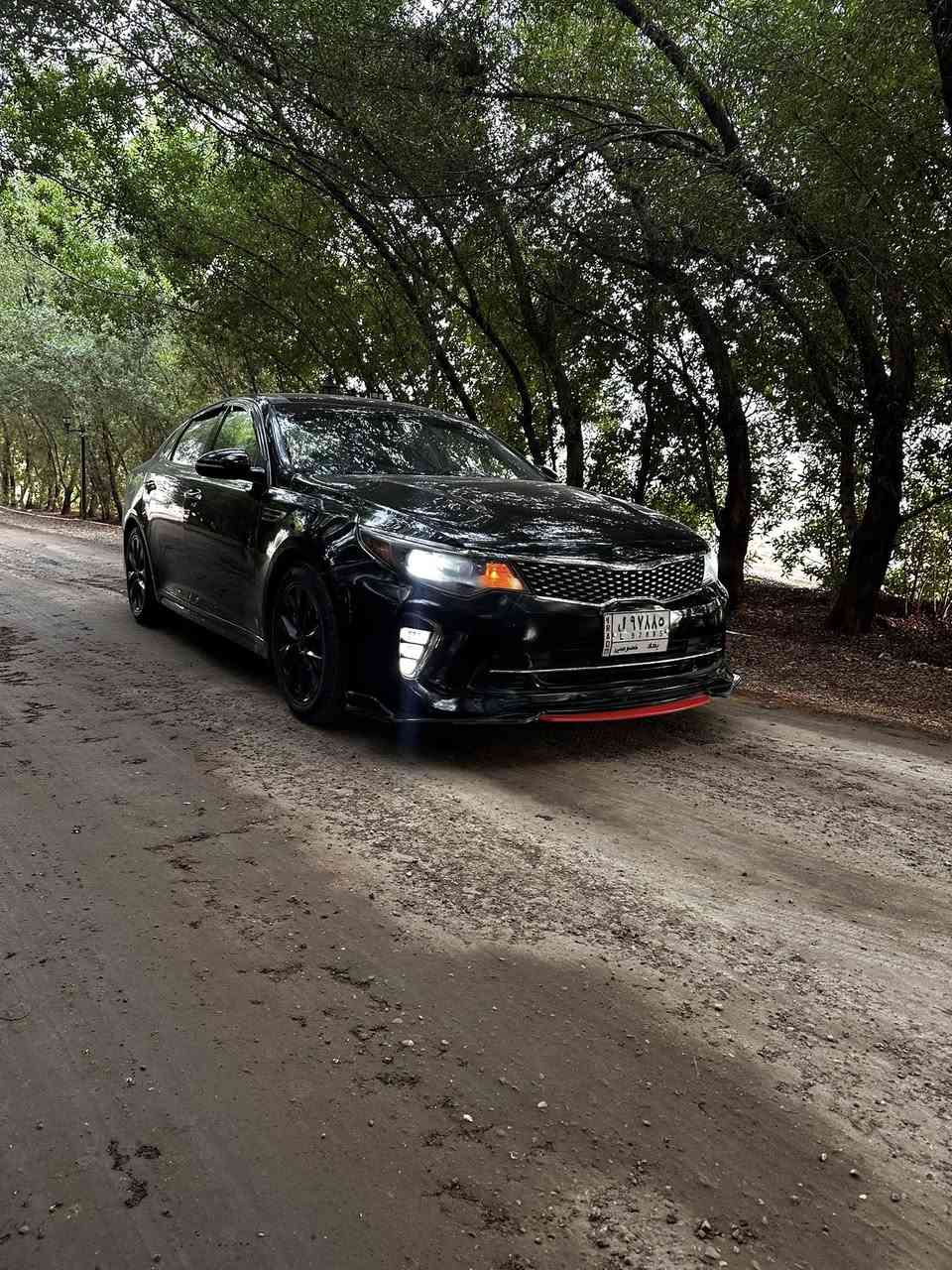 السلام عليكم
* كيـا اوبتمـا 2018 فئة S 
* رقـم بغـداد بأسمـي تحويـل مباشـر 
* عـداد المسافـة 118 mi

 •بانورامـا
•شاشـة 
•كامـره 
•رادارات 
•قيـادة ذاتيـه 
•تحكـم ستيـرن جهتيـن 
•مانـع تصـادم
•كـروز سرعـة 
•اشايـر بالمـري 
•كشنـات جلـد مخمل 
•كشنـات كهربـاء 
•نظـام سبـورت 
•نظام ايكو 
•حساسـات خلفـي  وبالمـري
• مكينة 2400 

•صور الحادث مرفقة بالمنشور 
• مكينة وكير مكفورلات 

•السعـر 148
•للتواصل ***********
•العنـوان/ بغـداد / الدورة حي الصحة
